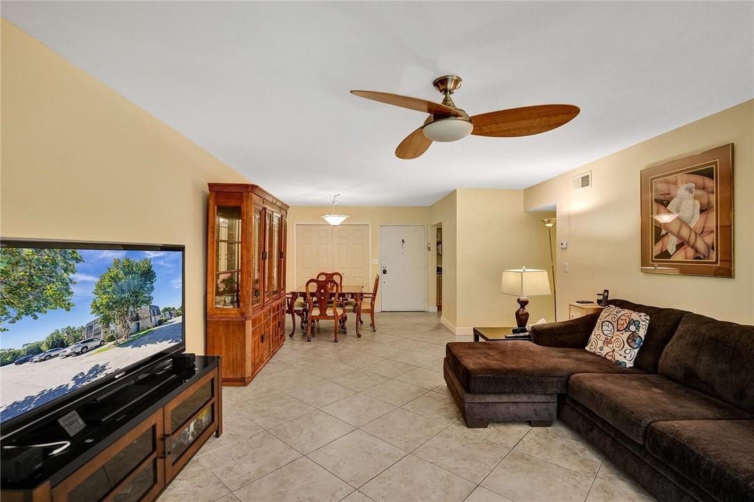 3111 Oakland Shores Drive, #F-206, Oakland Park, FL 33309 Photo 8