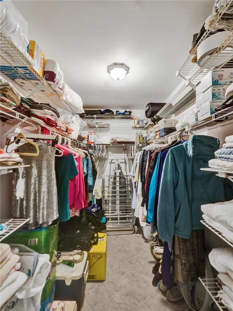 3111 Oakland Shores Drive, #F-206, Oakland Park, FL 33309 Do you have enough clothes? This is huge..