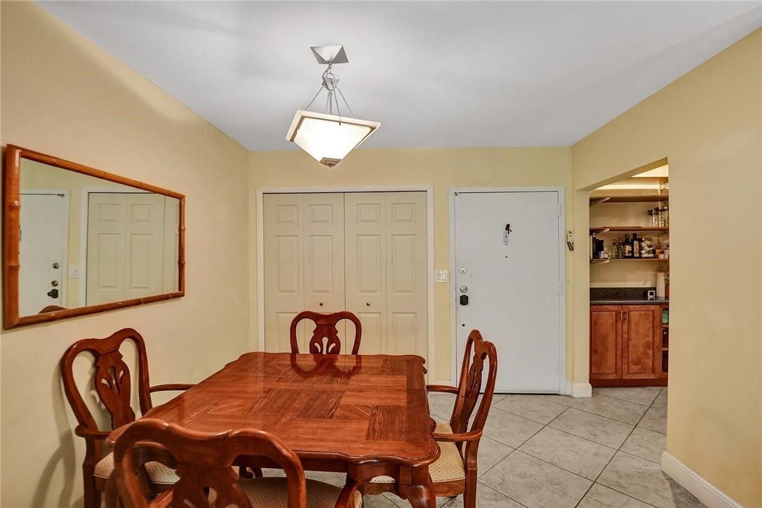 3111 Oakland Shores Drive, #F-206, Oakland Park, FL 33309 Photo 5