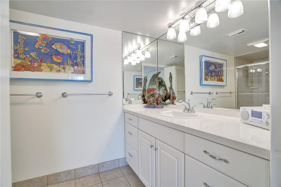 The balcony view facing east gives you intracoastal views and pretty city light views at night.