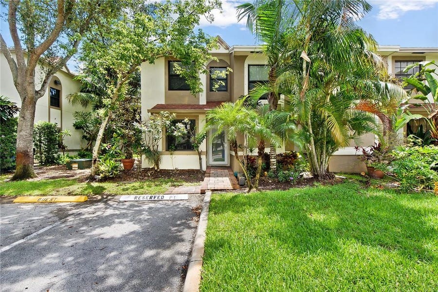 Property photo for 200 City View Drive, Fort Lauderdale, FL