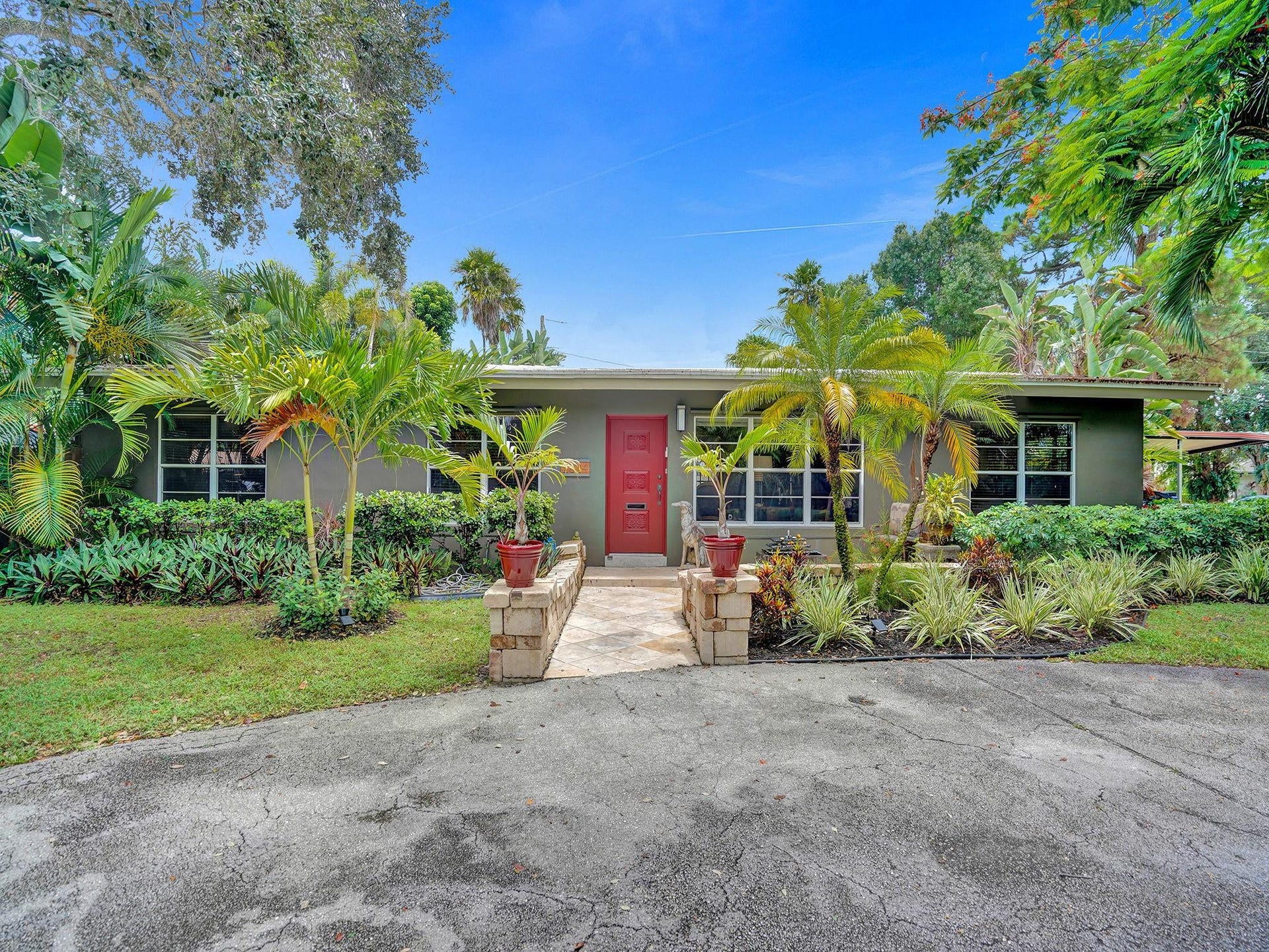 2824 NE 14th Avenue, Wilton Manors, FL 33334 Photo 1