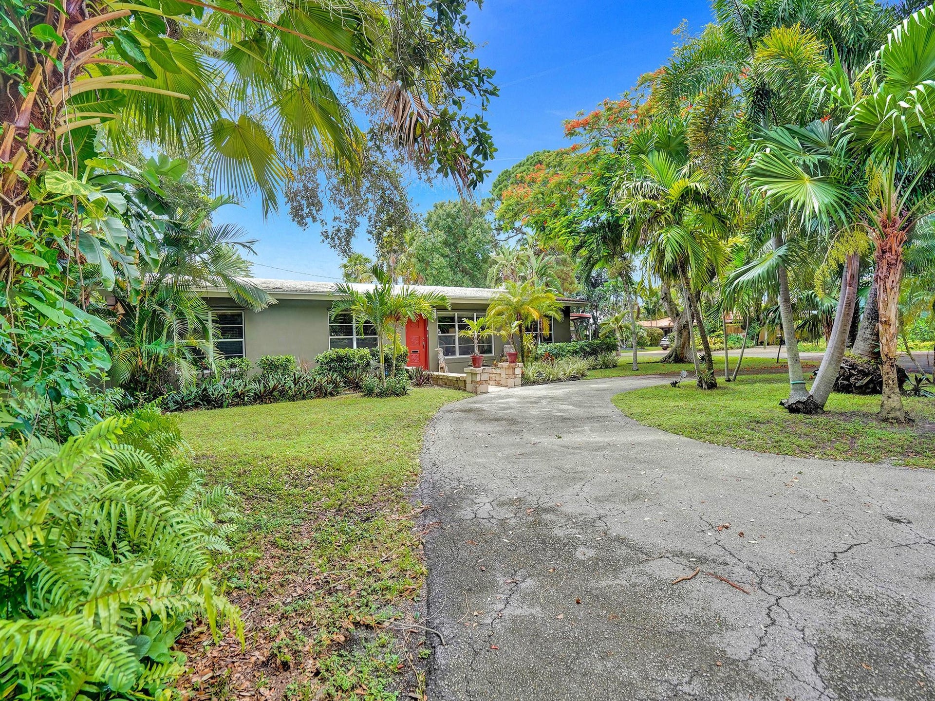 2824 NE 14th Avenue, Wilton Manors, FL 33334 Photo 3