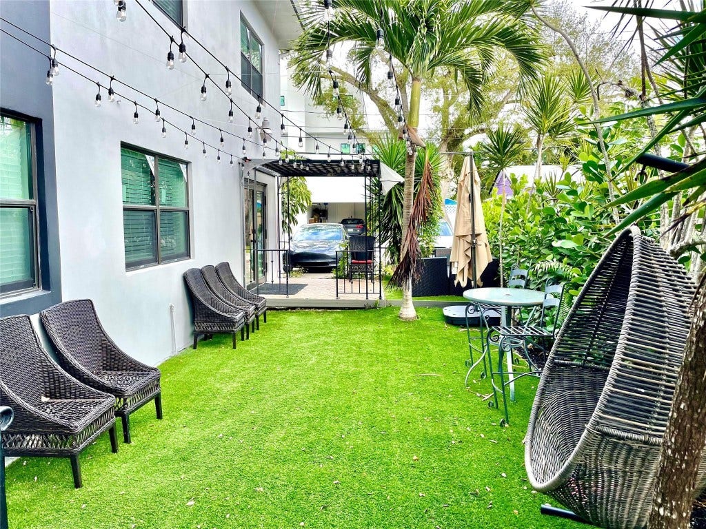 1215 E Broward Boulevard, Fort Lauderdale, Fort Lauderdale, FL 33301