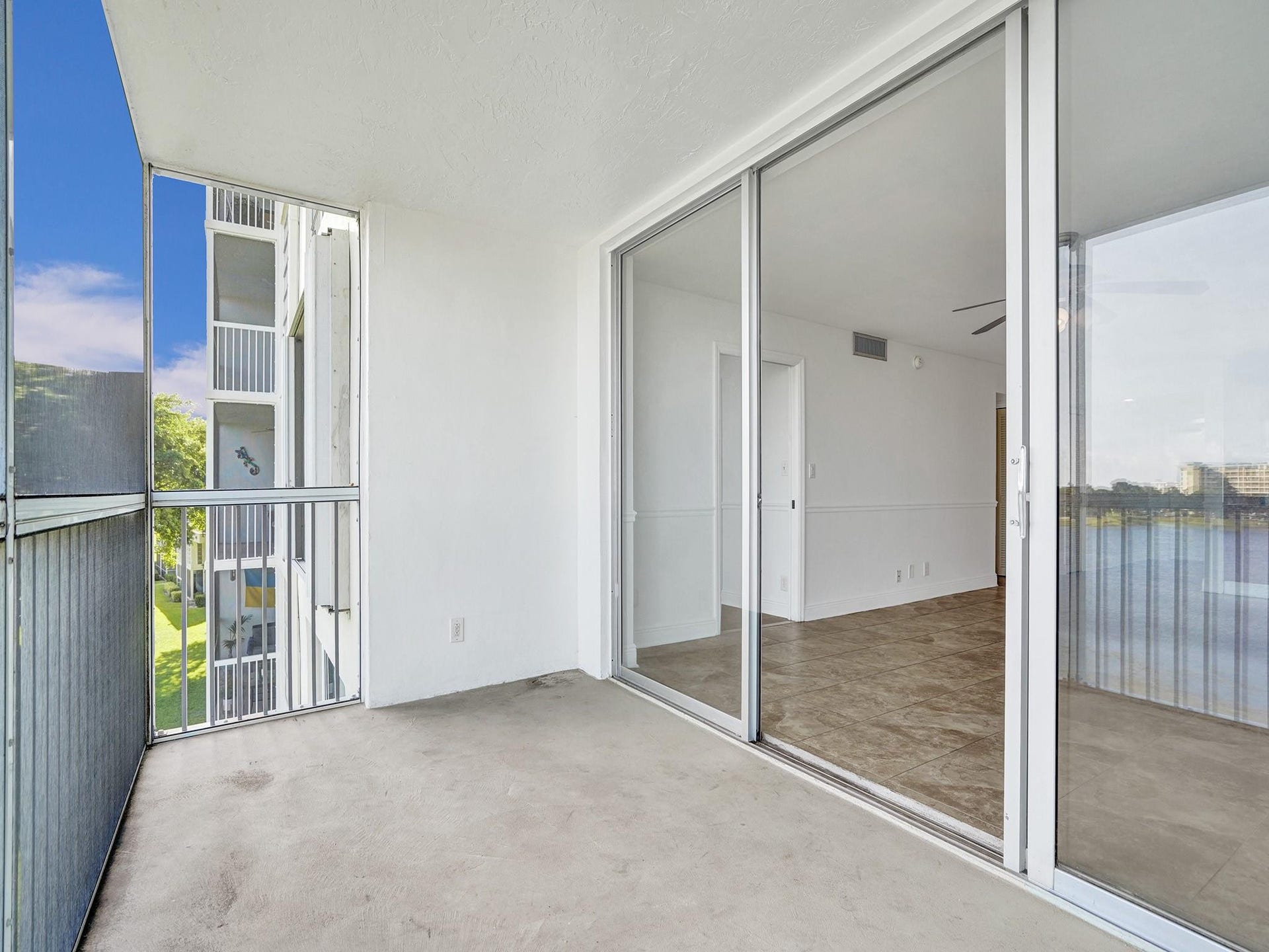 3091 N Course Drive, #405, Pompano Beach, FL 33069 Photo 5