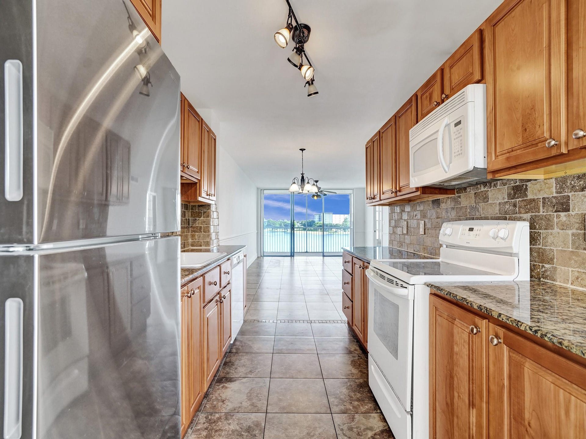 3091 N Course Drive, #405, Pompano Beach, FL 33069 Photo 27