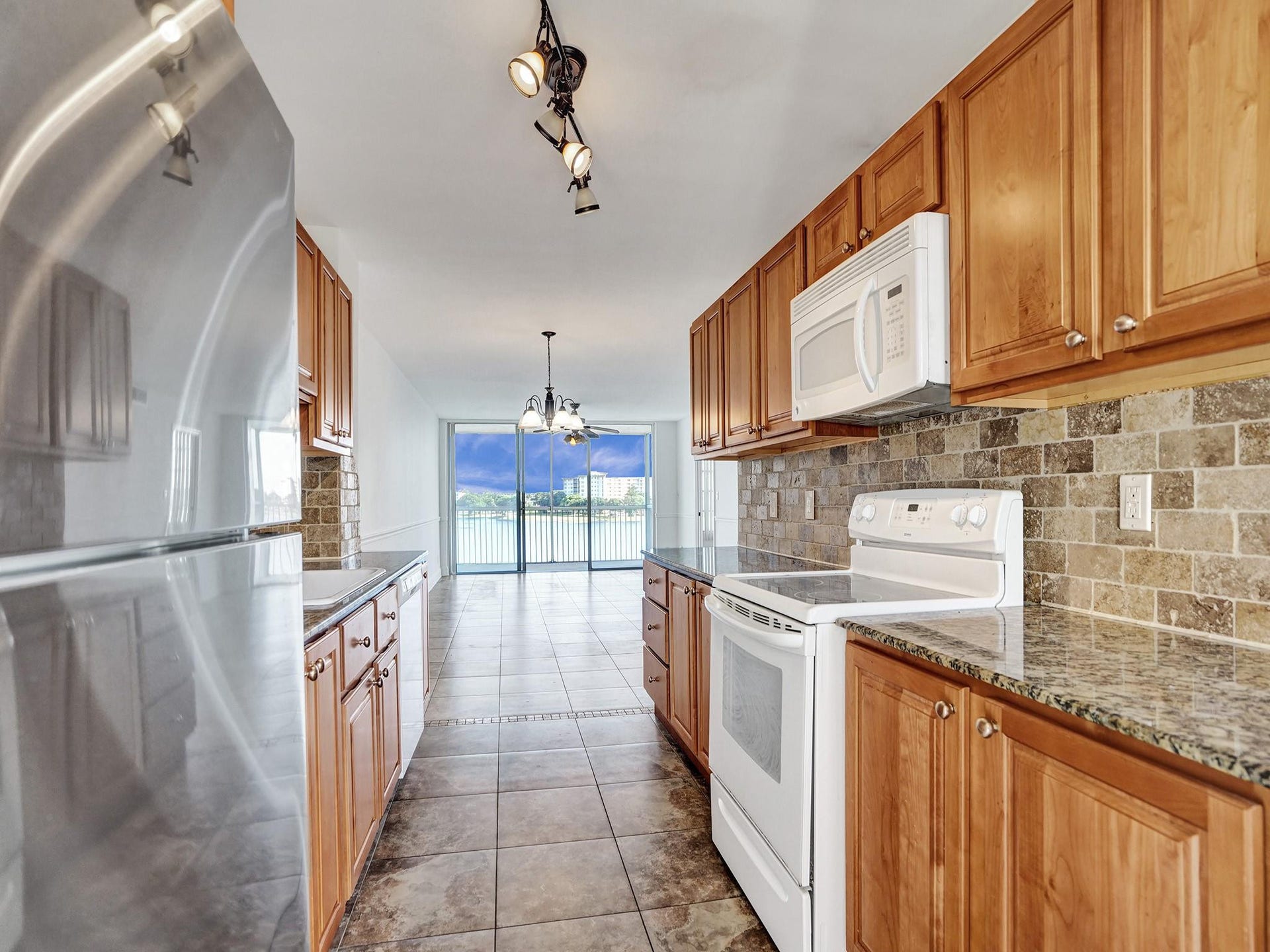 3091 N Course Drive, #405, Pompano Beach, FL 33069 Photo 26