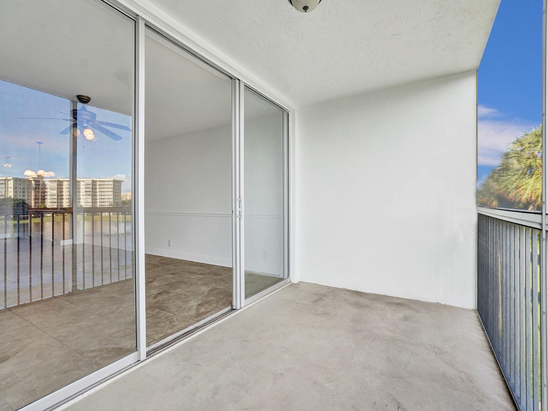 3091 N Course Drive, #405, Pompano Beach, FL 33069 Photo 4