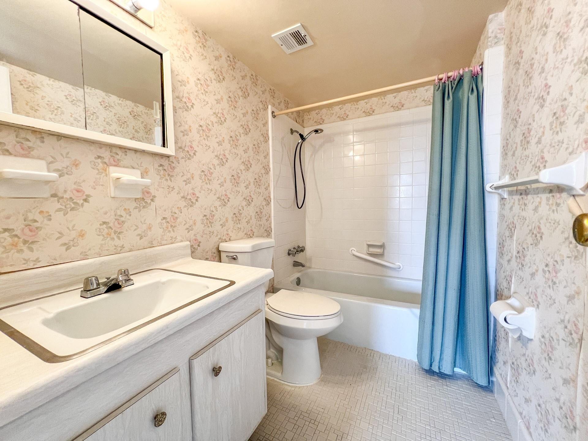1831 NE 38 Street, #504, Oakland Park, FL 33308 Photo 21