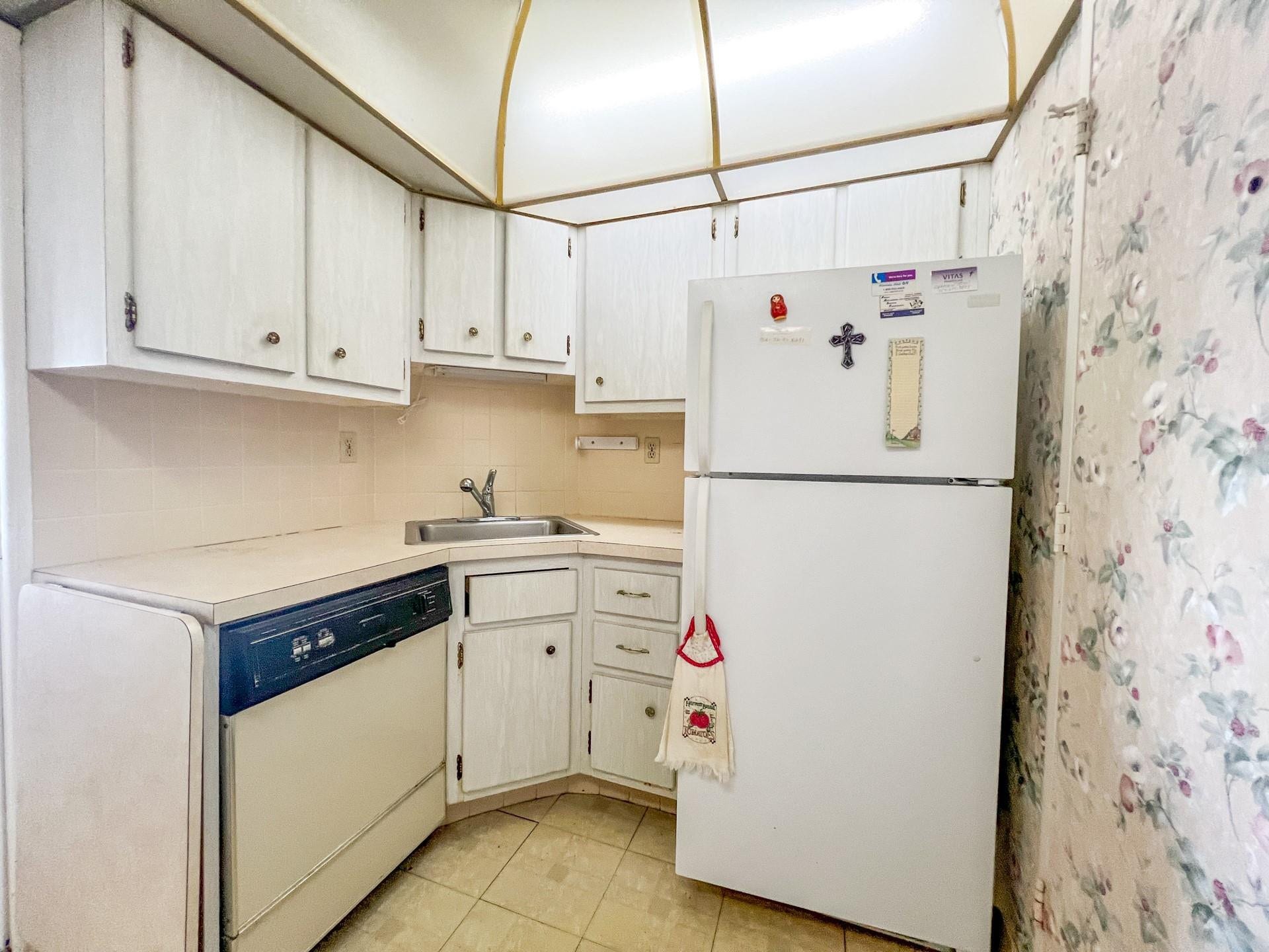 1831 NE 38 Street, #504, Oakland Park, FL 33308 Photo 14