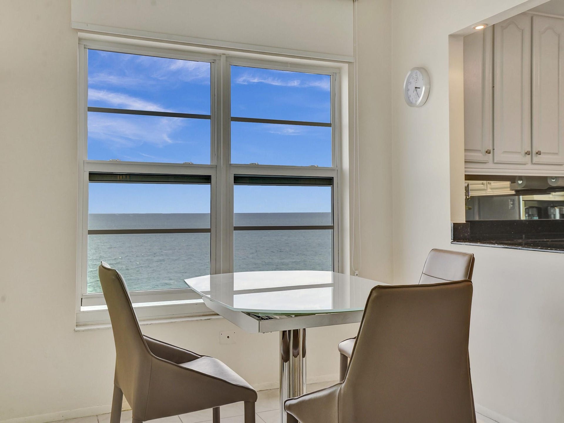 3850 Galt Ocean Drive, #711, Fort Lauderdale, FL 33308 dine with ocean views