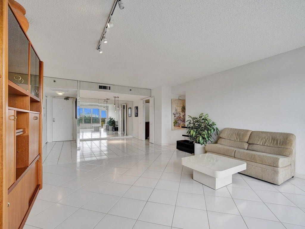 3200 Port Royale Drive, #705, Fort Lauderdale, FL 33308 3200 Port Royale Drive, #705, Fort Lauderdale, FL 33308