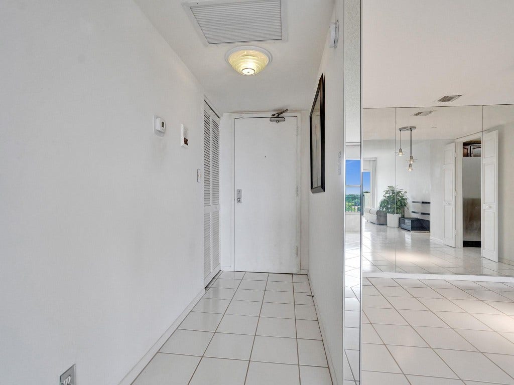 3200 Port Royale Drive, #705, Fort Lauderdale, FL 33308 3200 Port Royale Drive, #705, Fort Lauderdale, FL 33308