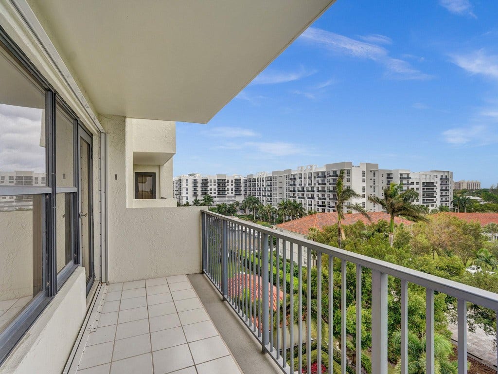 3200 Port Royale Drive, #705, Fort Lauderdale, FL 33308 3200 Port Royale Drive, #705, Fort Lauderdale, FL 33308