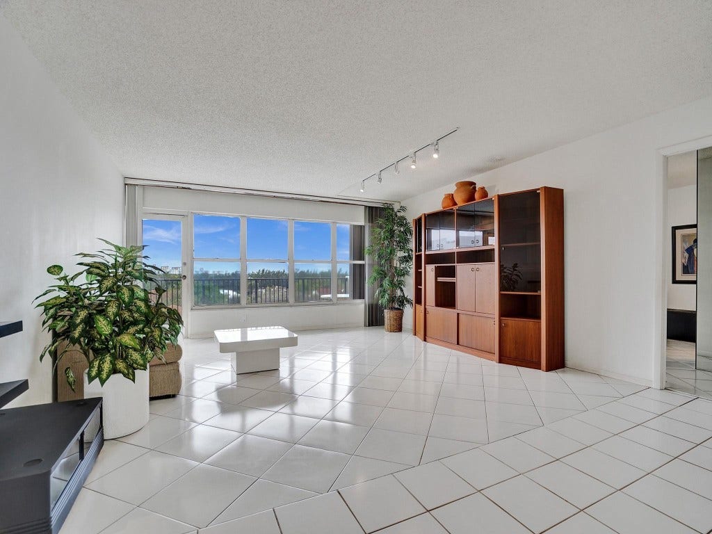 3200 Port Royale Drive, #705, Fort Lauderdale, FL 33308 3200 Port Royale Drive, #705, Fort Lauderdale, FL 33308
