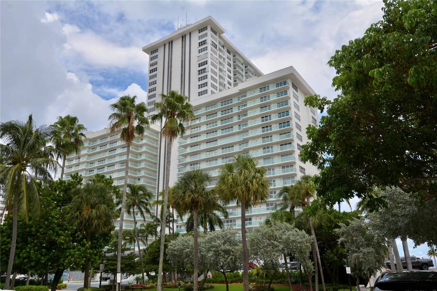 Property photo for 3900 Galt Ocean Dr, #1803, Fort Lauderdale, FL