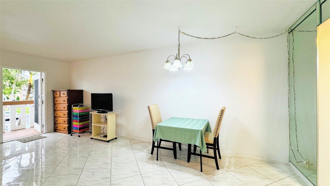 2033 Cornwall B, #2033, Boca Raton, FL 33434 2033 Cornwall B, #2033, Boca Raton, FL 33434