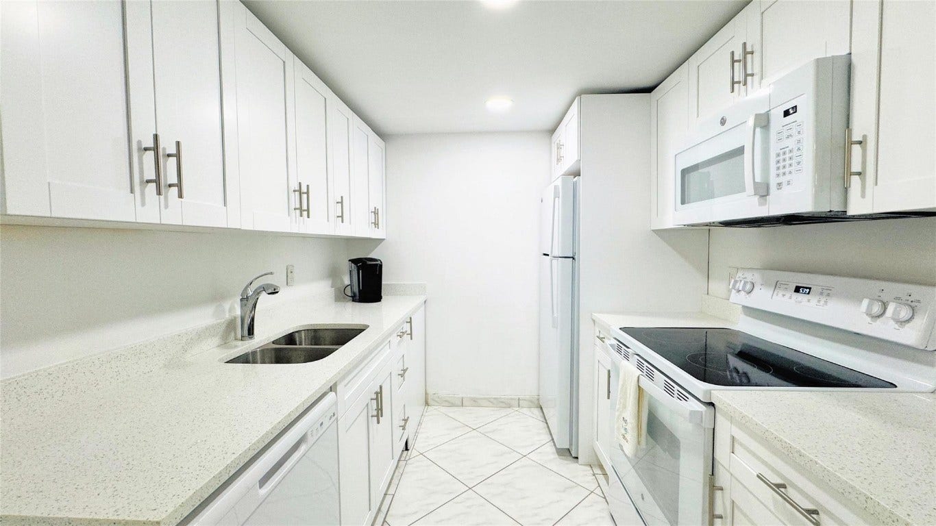 2033 Cornwall B, #2033, Boca Raton, FL 33434 2033 Cornwall B, #2033, Boca Raton, FL 33434