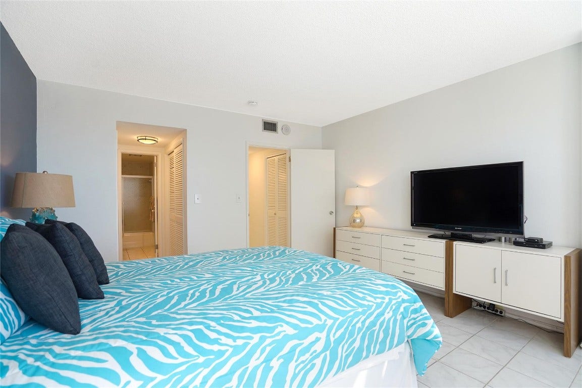 4010 Galt Ocean Drive, #908, Fort Lauderdale, FL 33308