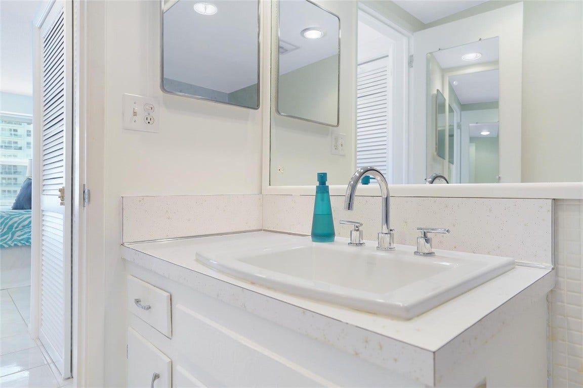 4010 Galt Ocean Drive, #908, Fort Lauderdale, FL 33308