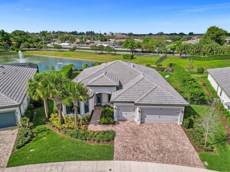 Property photo for 4679 W Pinehurst Trail, Oakland Park, FL