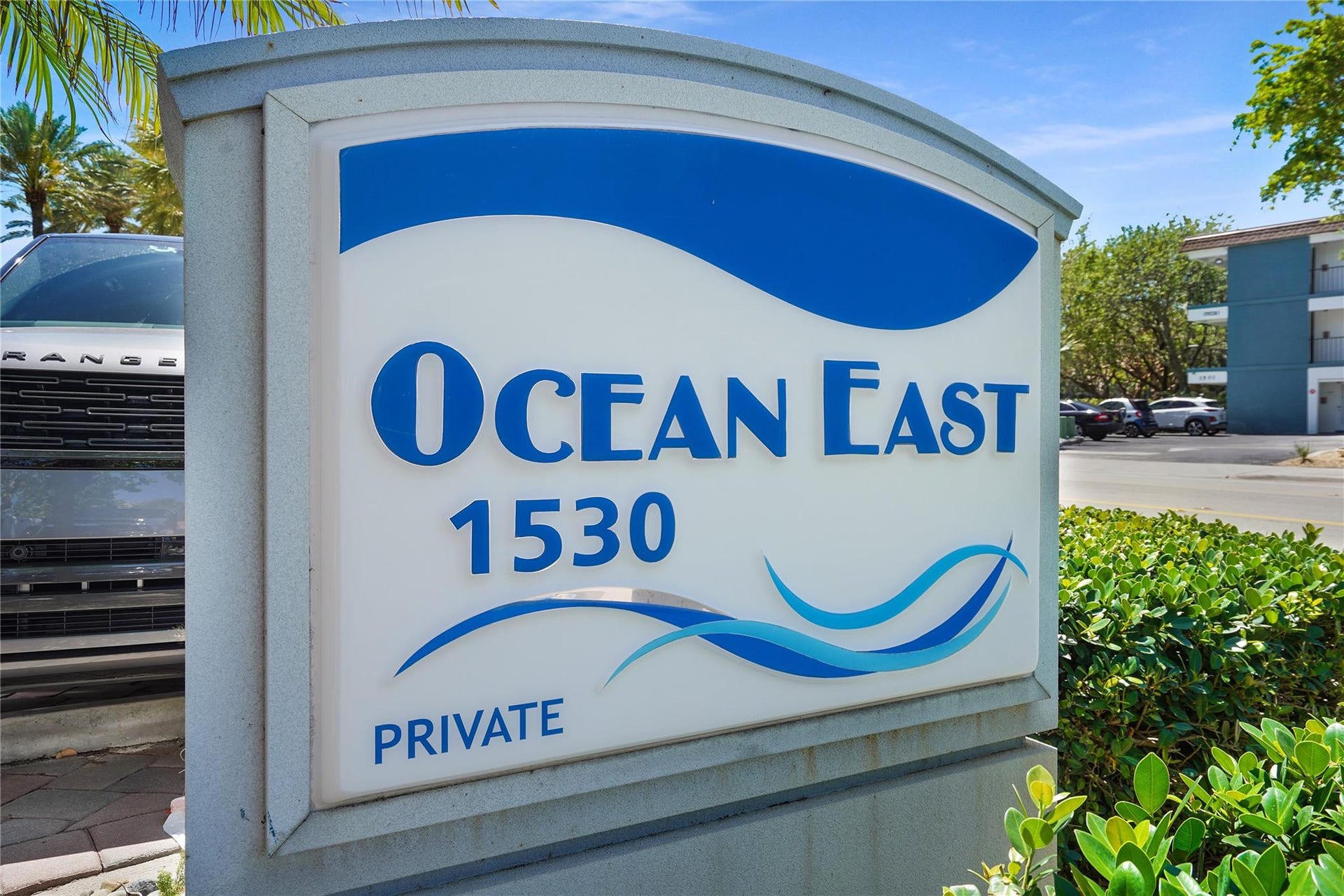 1530 S Ocean Boulevard, #203, Lauderdale By The Sea, FL 33062 This 42 owner co-op is unique as there are no age restrictions, it allows financing, and there is no land lease.