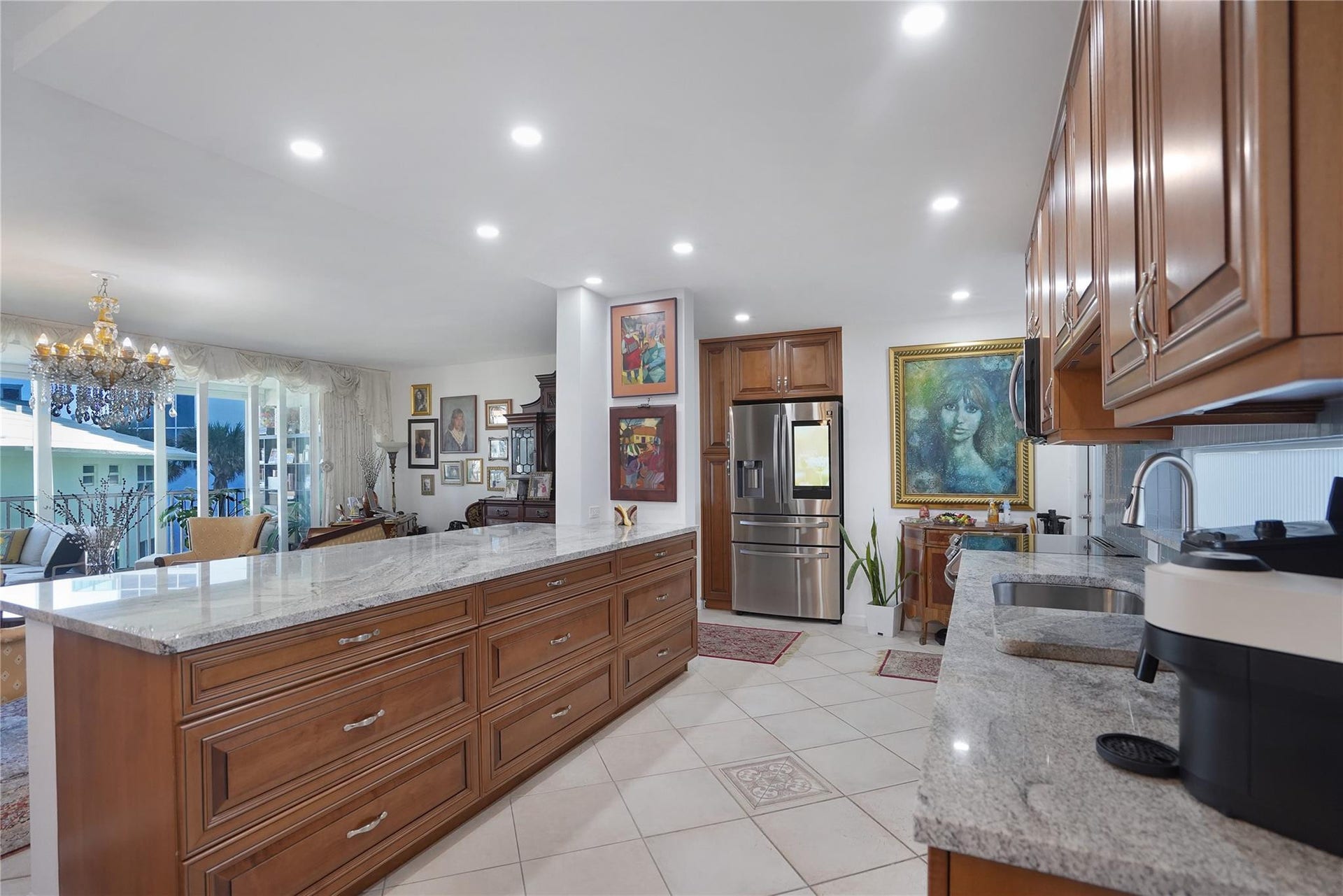 1530 S Ocean Boulevard, #203, Lauderdale By The Sea, FL 33062 Facing into the living room.