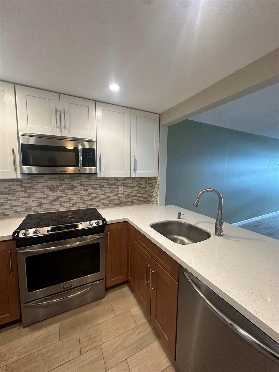 1160 N Federal Highway, #415, Fort Lauderdale, FL 33304 Photo 2