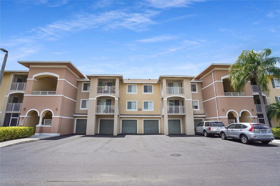Property photo for 6410 Emerald Dunes Drive, #303, West Palm Beach, FL