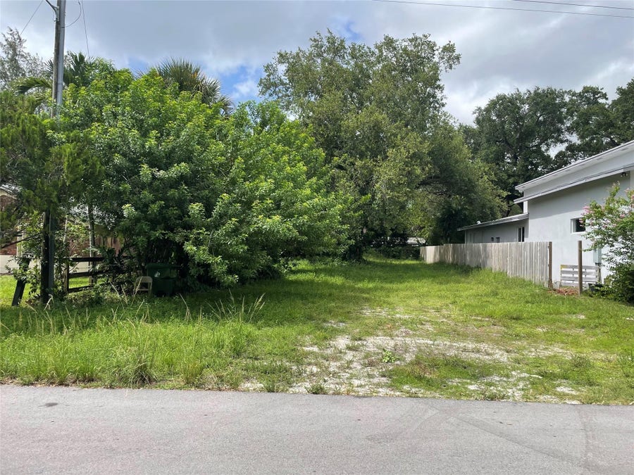 Property photo for 1545 SW 32nd Street, Fort Lauderdale, FL
