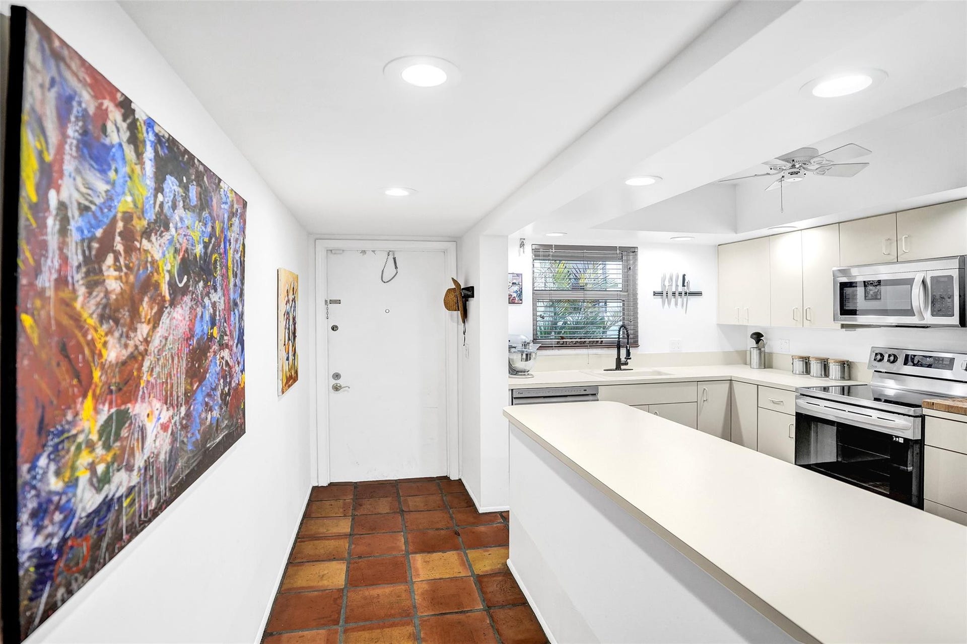 1212 SE 2nd Court, #201, Fort Lauderdale, FL 33301