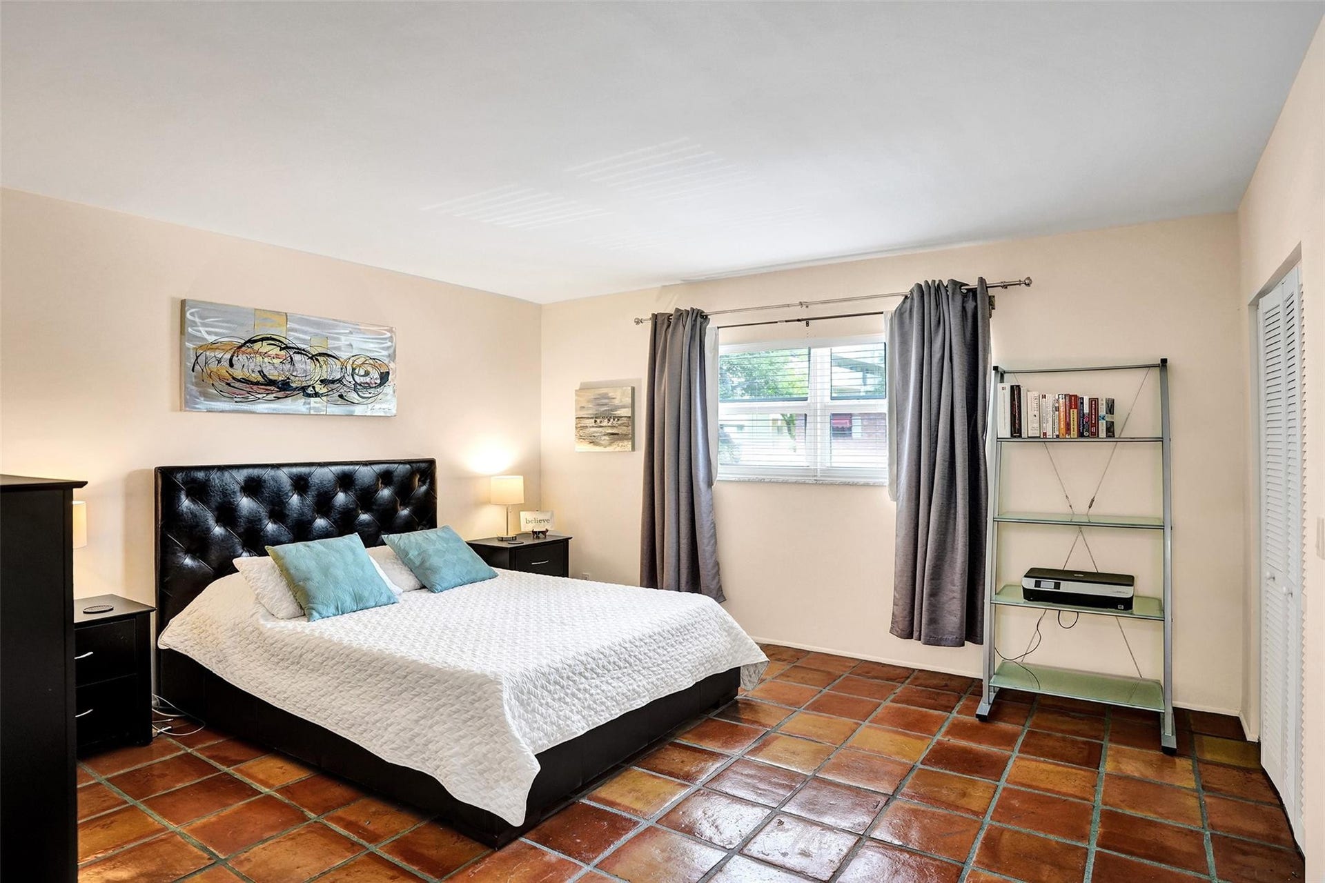 1212 SE 2nd Court, #201, Fort Lauderdale, FL 33301