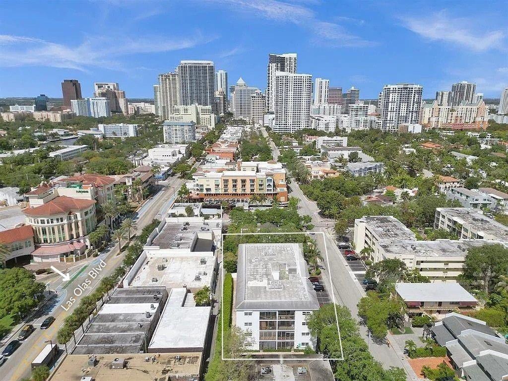 1212 SE 2nd Court, #201, Fort Lauderdale, FL 33301