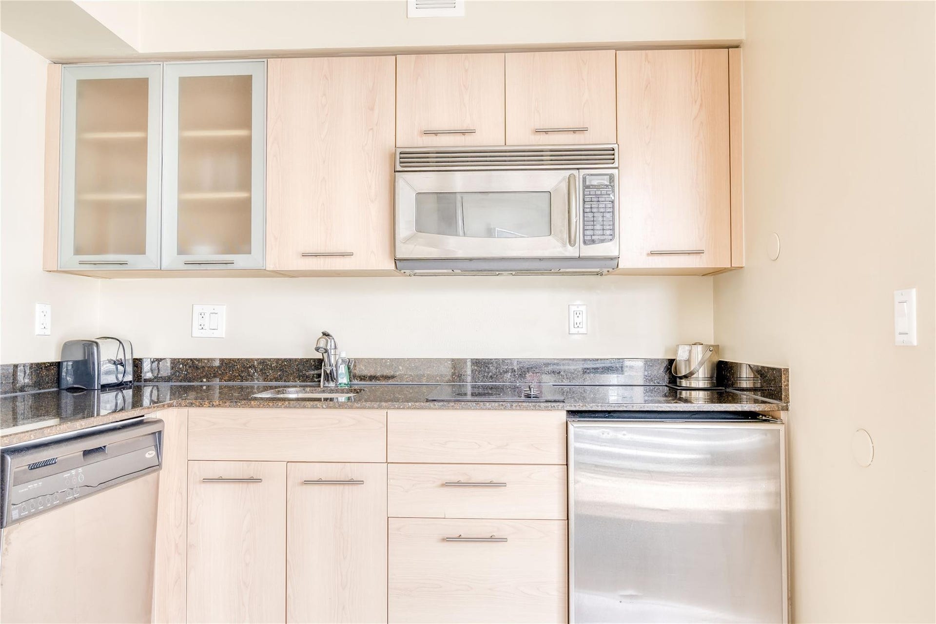 2670 E Sunrise Boulevard, #826, Fort Lauderdale, FL 33304 Photo 7