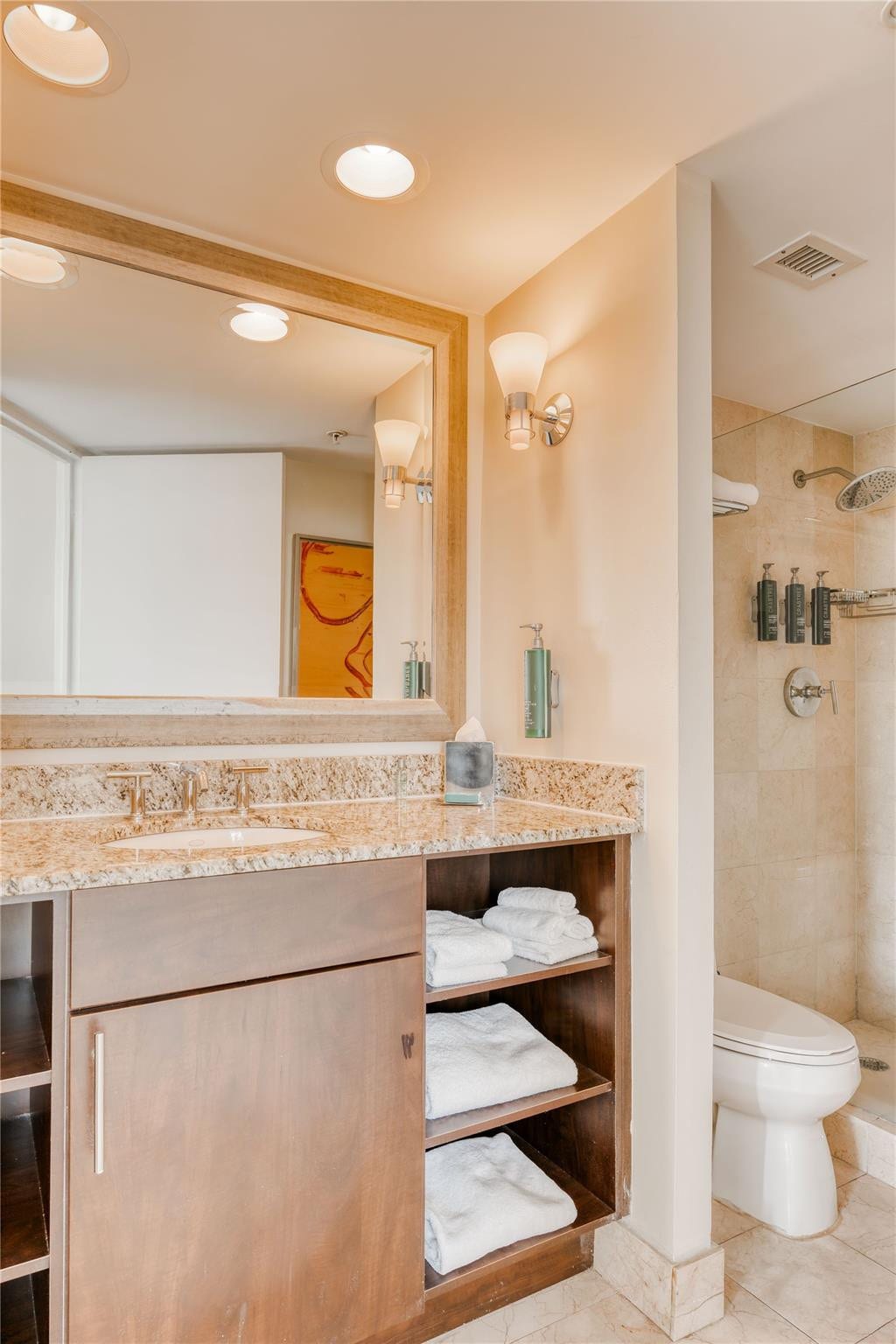 2670 E Sunrise Boulevard, #826, Fort Lauderdale, FL 33304 Photo 13