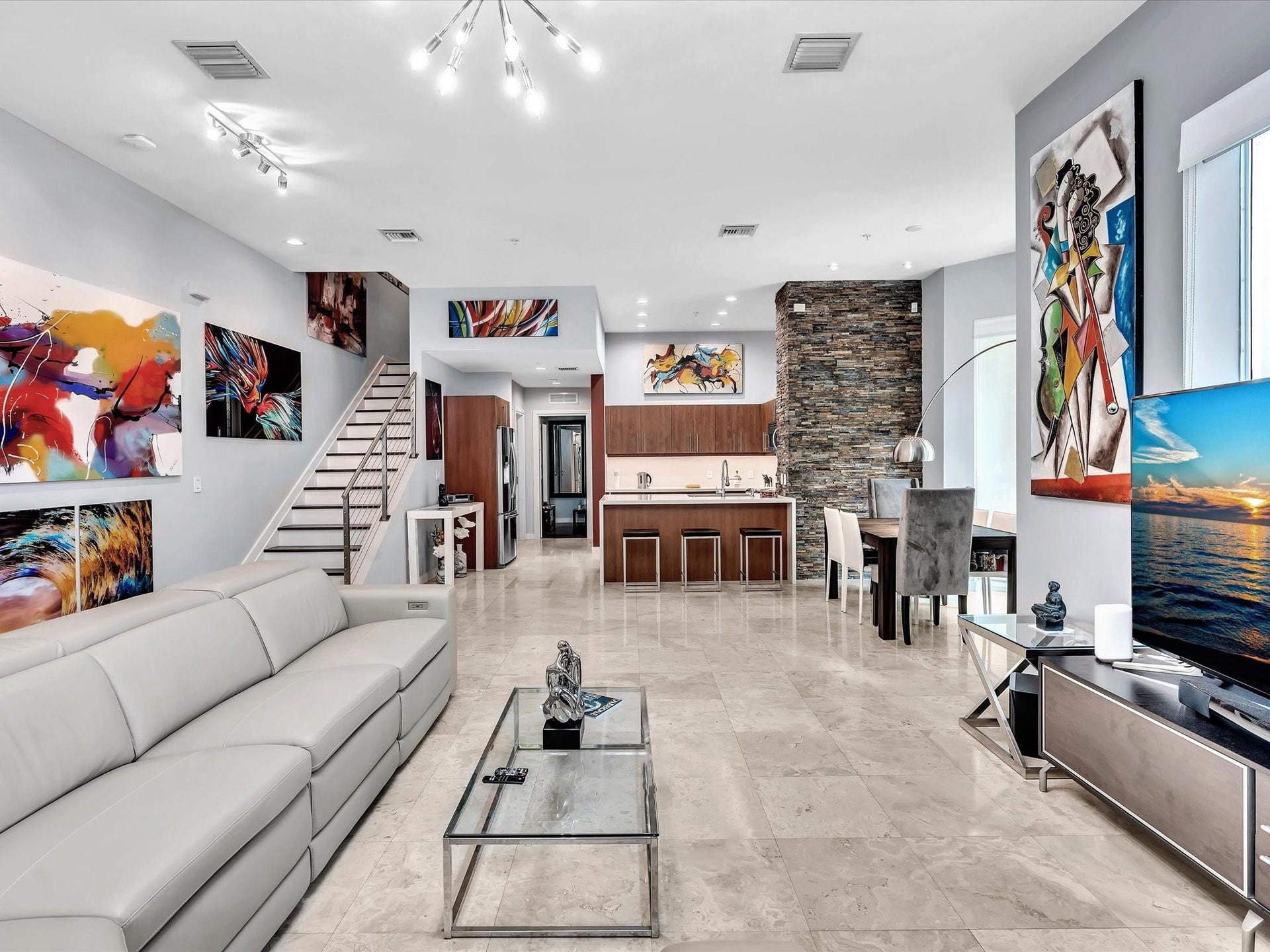 733 NE 4th Avenue, #733, Fort Lauderdale, FL 33304