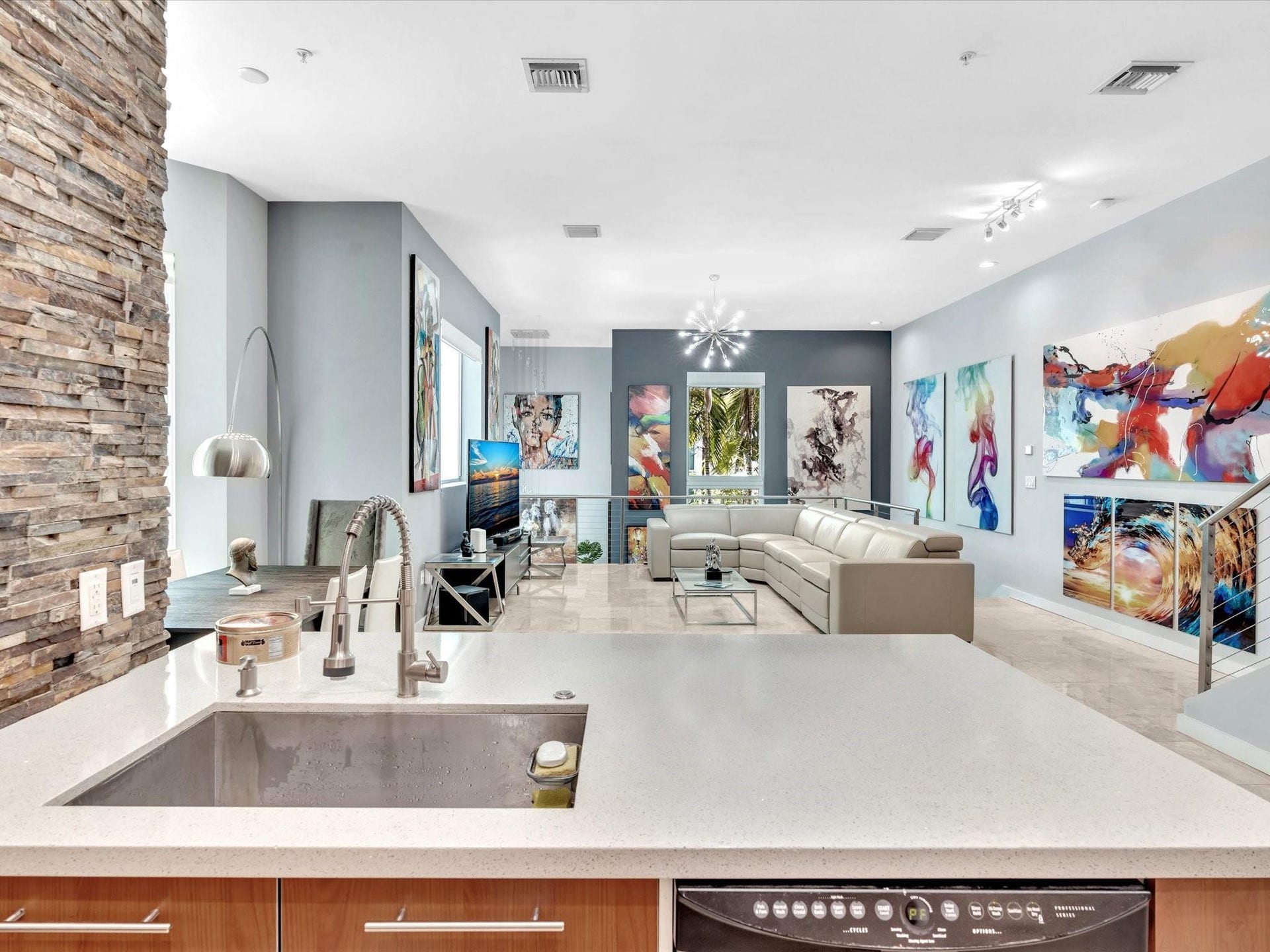 733 NE 4th Avenue, #733, Fort Lauderdale, FL 33304