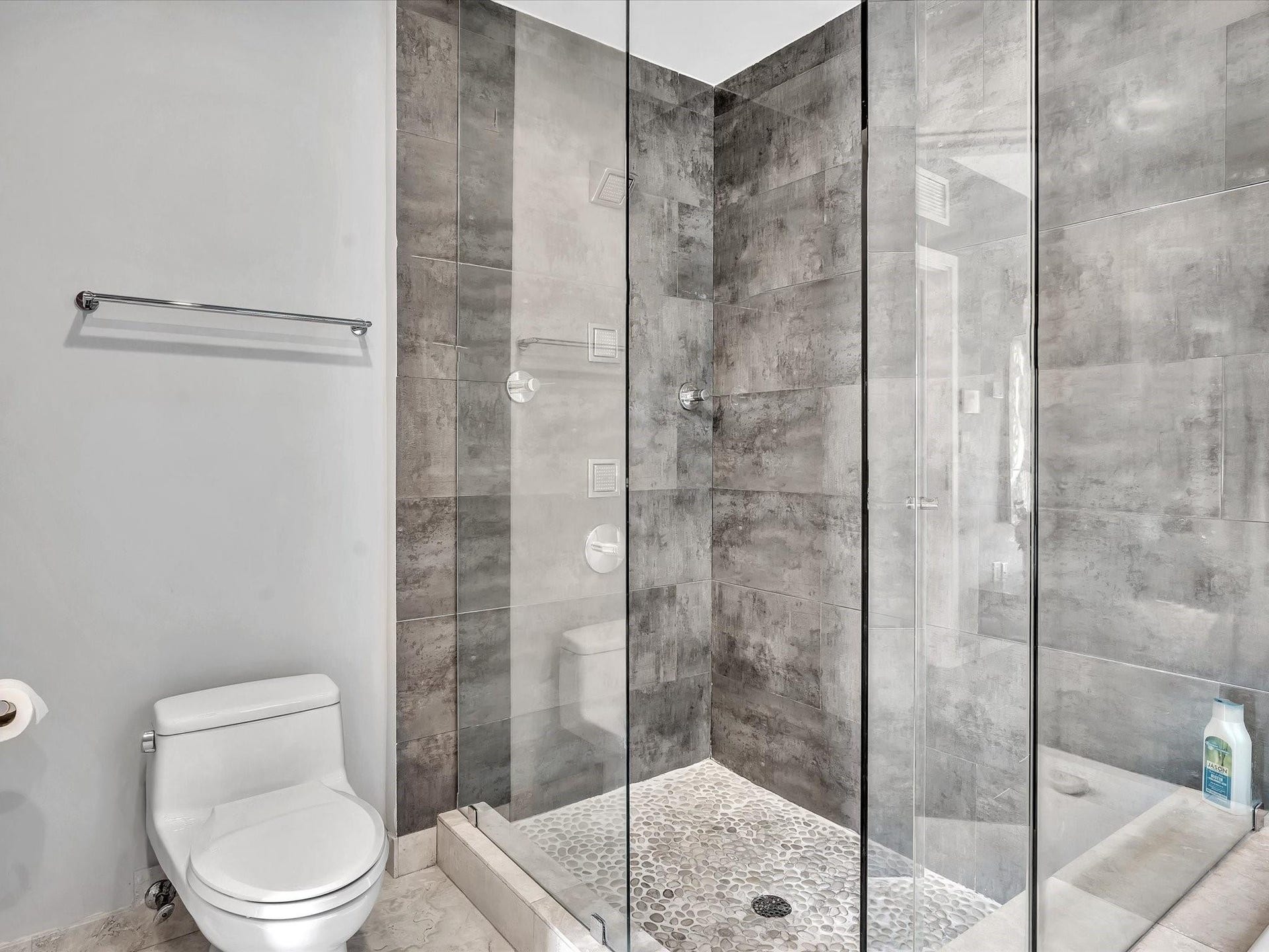 733 NE 4th Avenue, #733, Fort Lauderdale, FL 33304