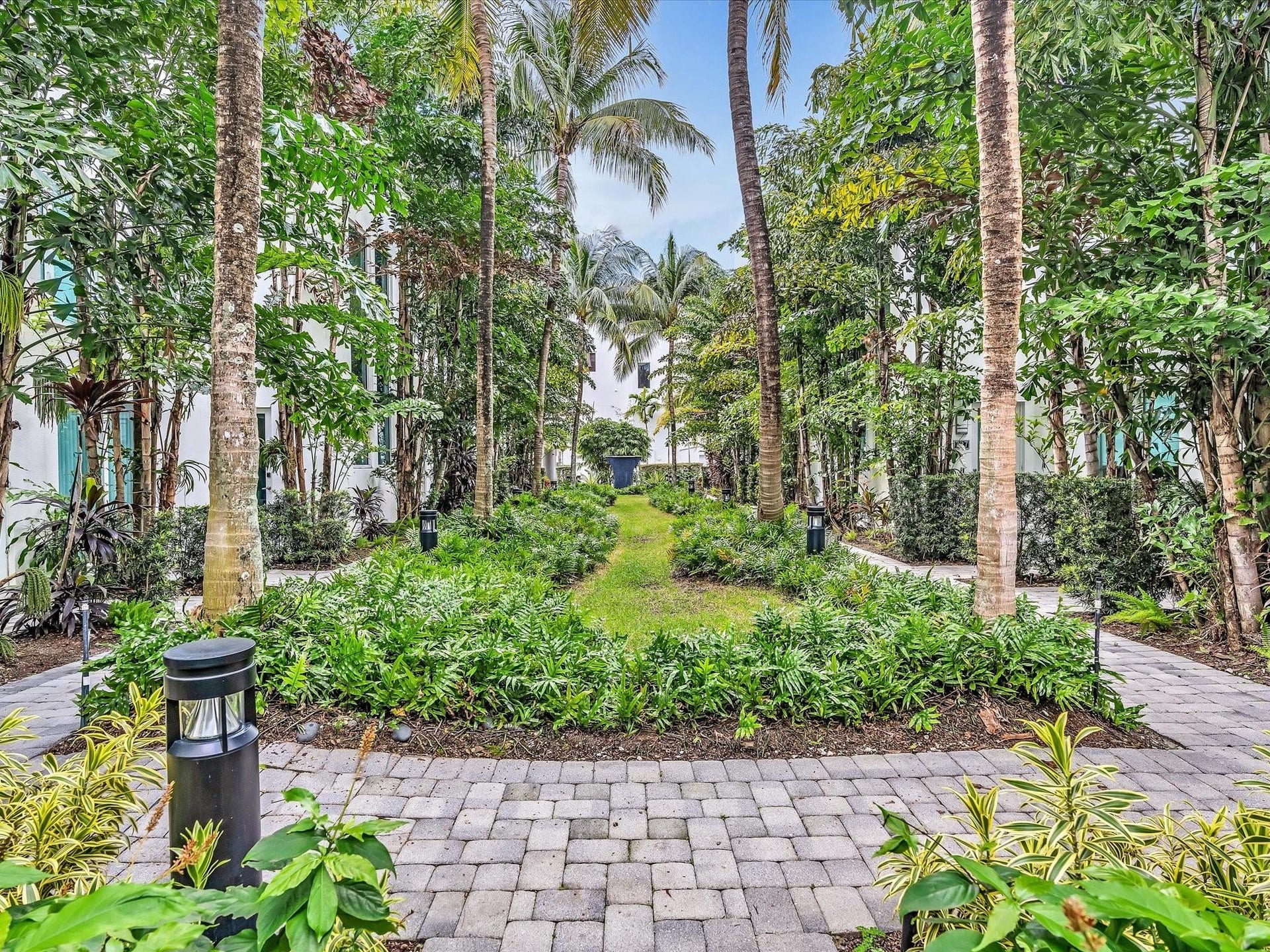 733 NE 4th Avenue, #733, Fort Lauderdale, FL 33304