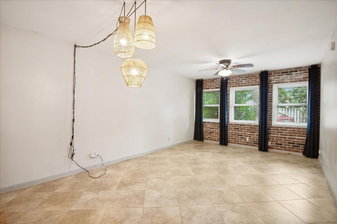 615 NE 12th Avenue, #112, Fort Lauderdale, Fort Lauderdale, FL 33304 615 NE 12th Avenue, #112, Fort Lauderdale, Fort Lauderdale, FL 33304