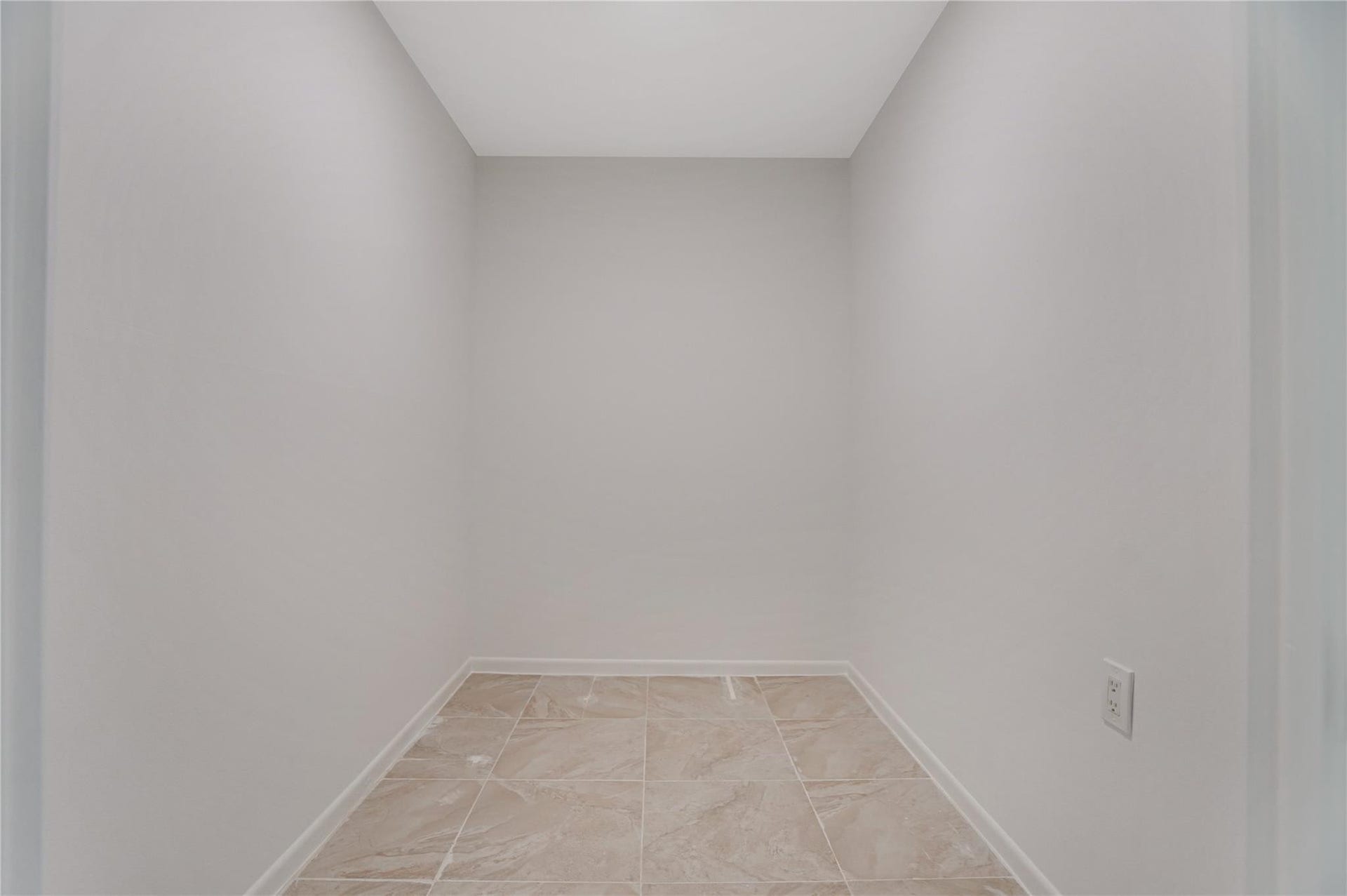 The primary bedroom has a walk in closet.