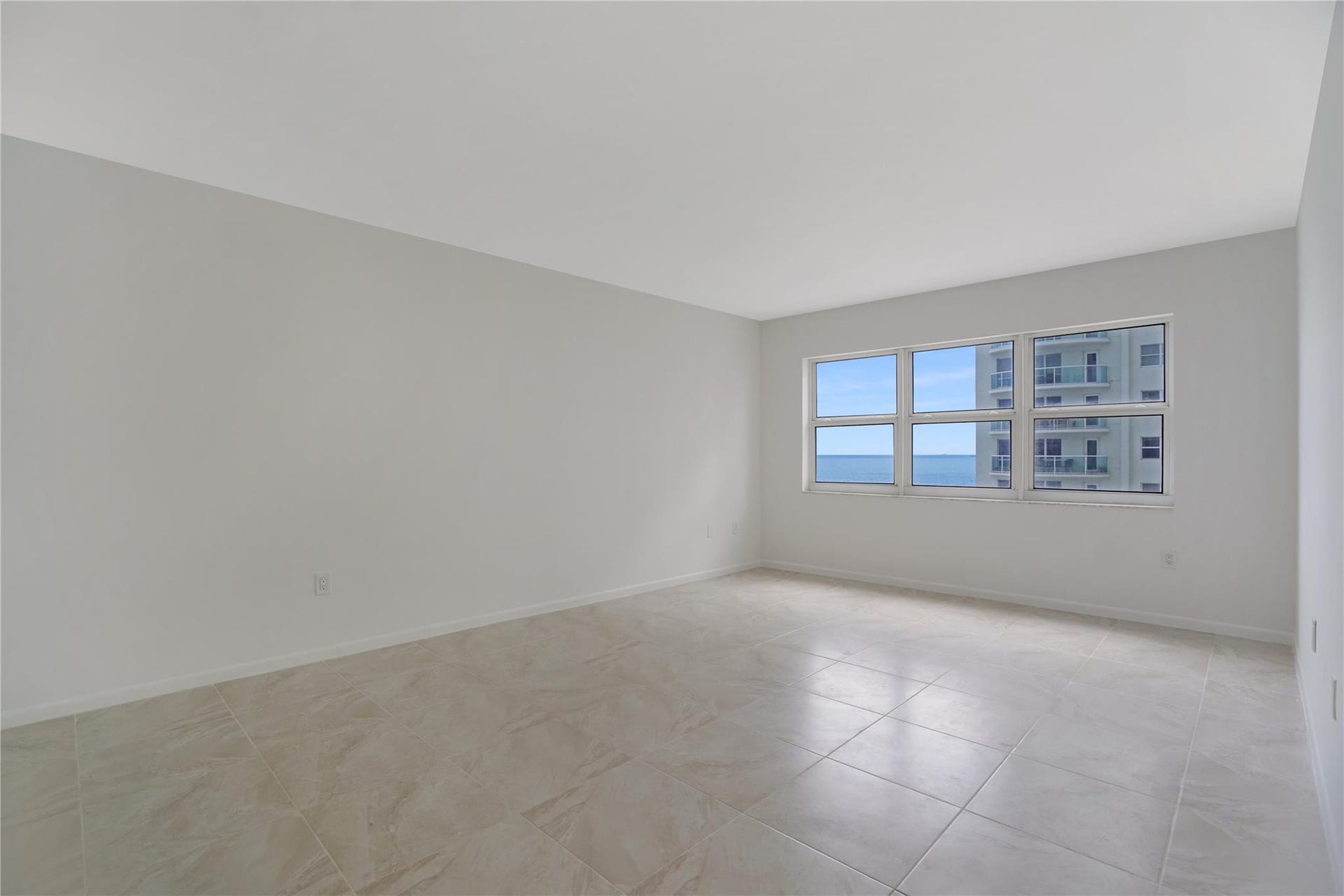3410 Galt Ocean, #1104 N, Fort Lauderdale, Fort Lauderdale, FL 33308 The primary bedroom has ocean views.