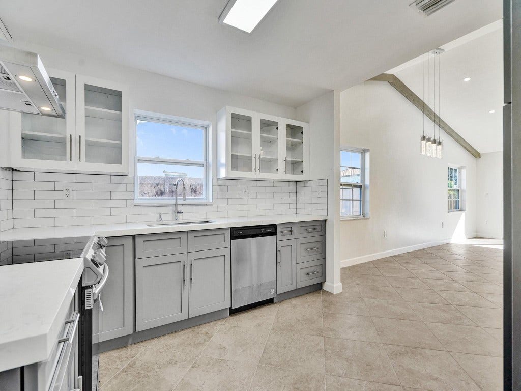 212 NE 2nd Court, Dania Beach, FL 33004 212 NE 2nd Court, Dania Beach, FL 33004