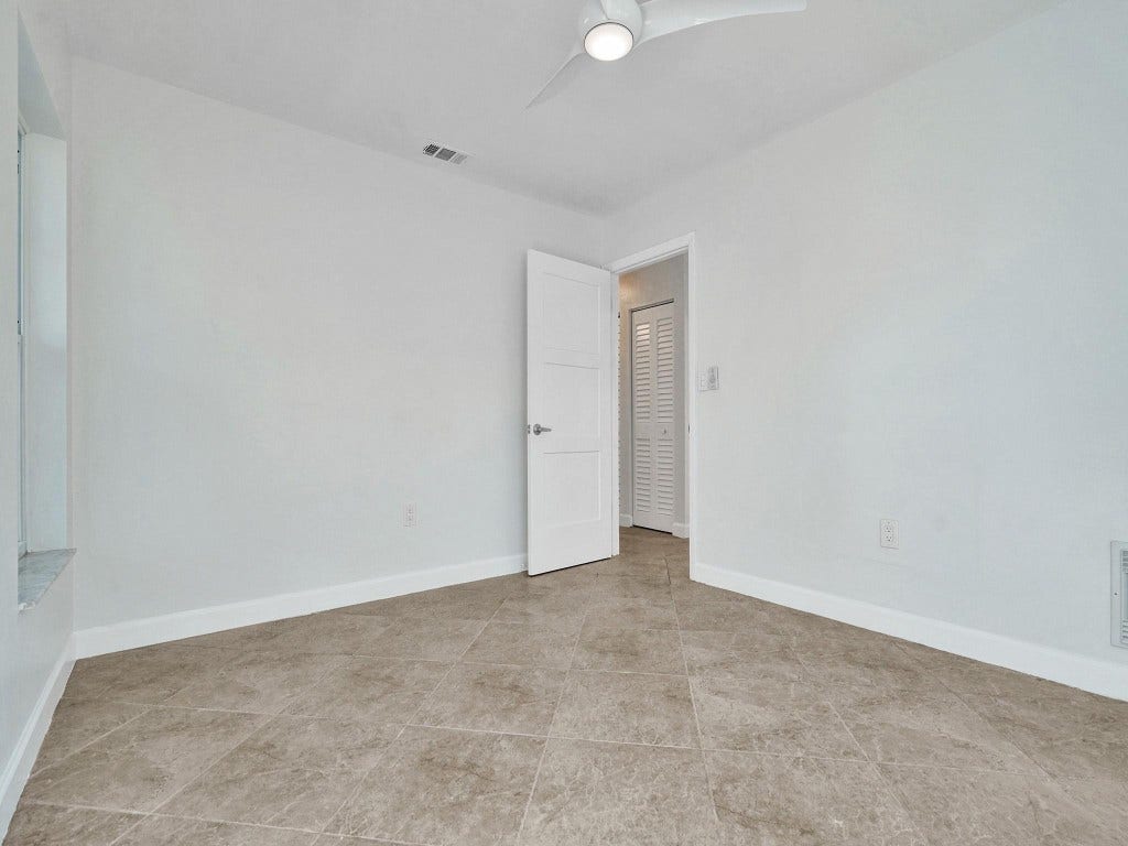 212 NE 2nd Court, Dania Beach, FL 33004 212 NE 2nd Court, Dania Beach, FL 33004