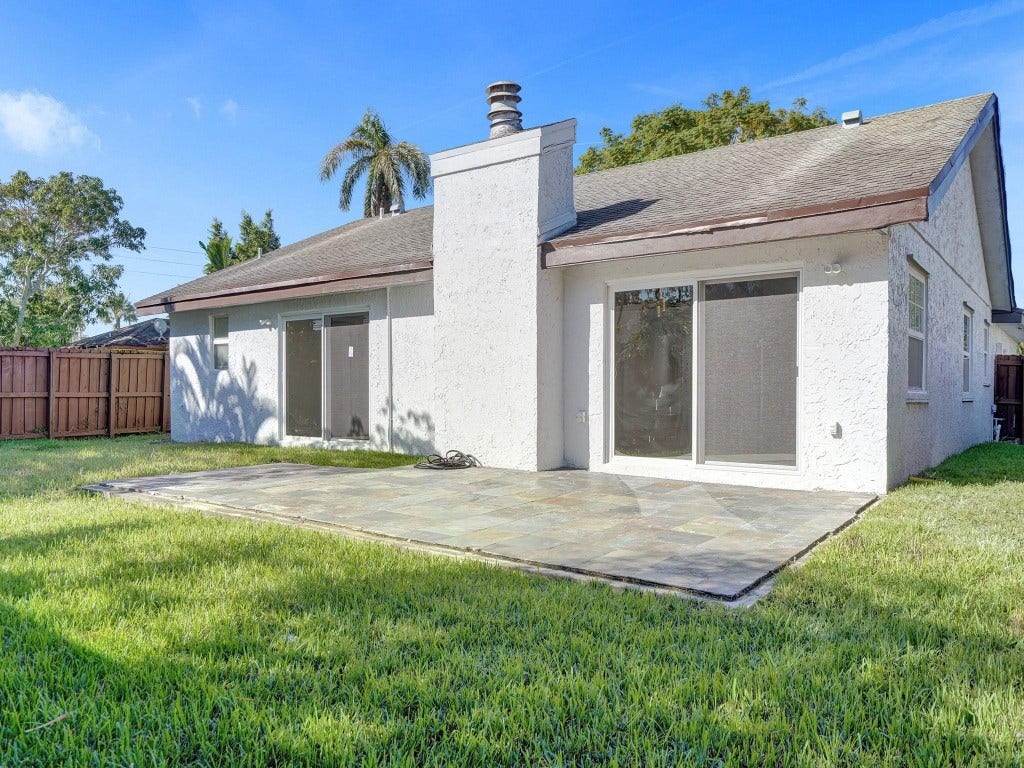 212 NE 2nd Court, Dania Beach, FL 33004 212 NE 2nd Court, Dania Beach, FL 33004