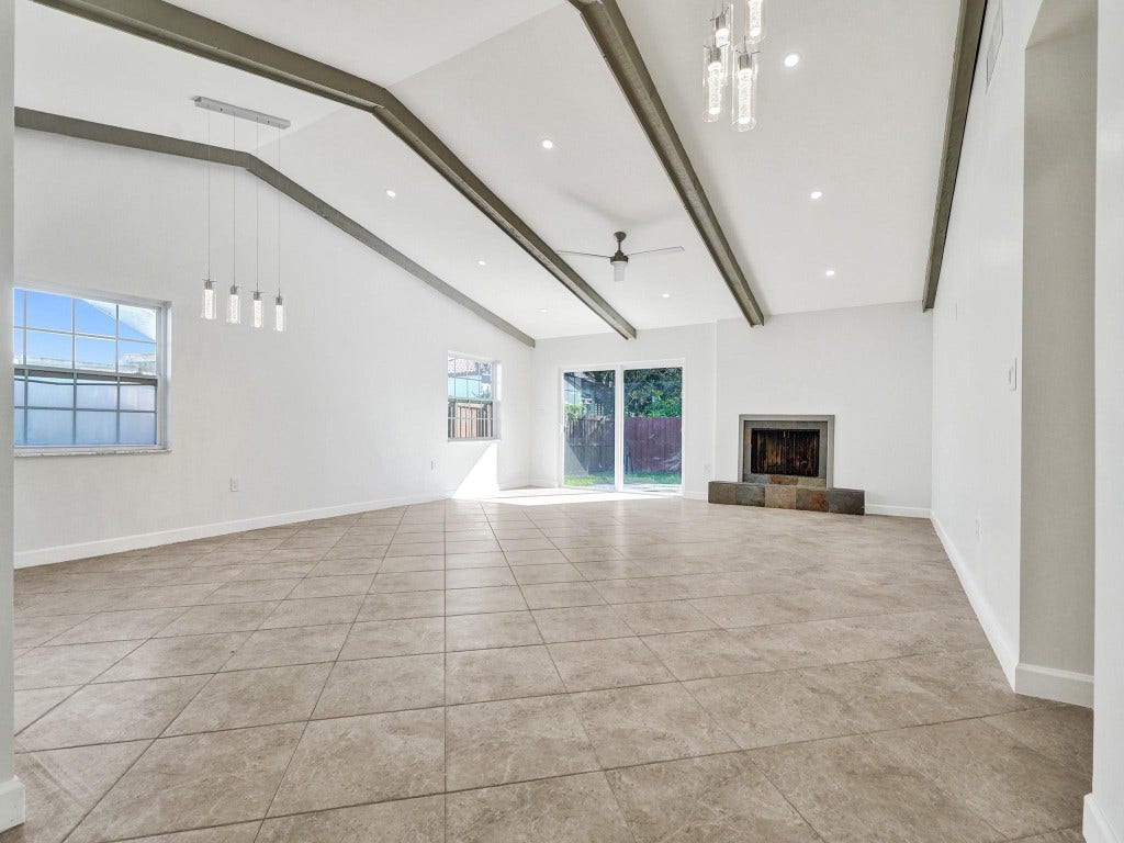 212 NE 2nd Court, Dania Beach, FL 33004 212 NE 2nd Court, Dania Beach, FL 33004