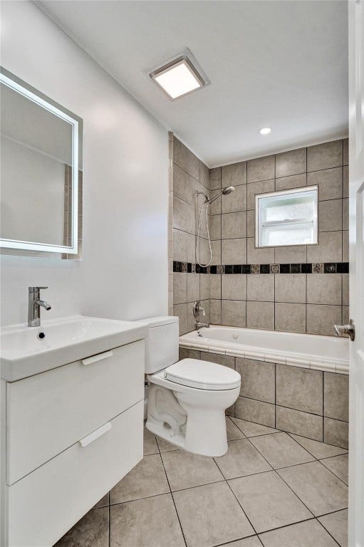 212 NE 2nd Court, Dania Beach, FL 33004 212 NE 2nd Court, Dania Beach, FL 33004
