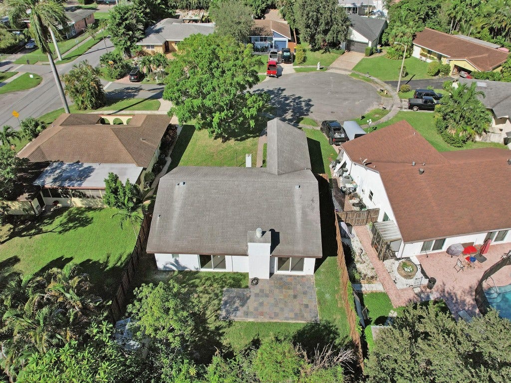 212 NE 2nd Court, Dania Beach, FL 33004 212 NE 2nd Court, Dania Beach, FL 33004