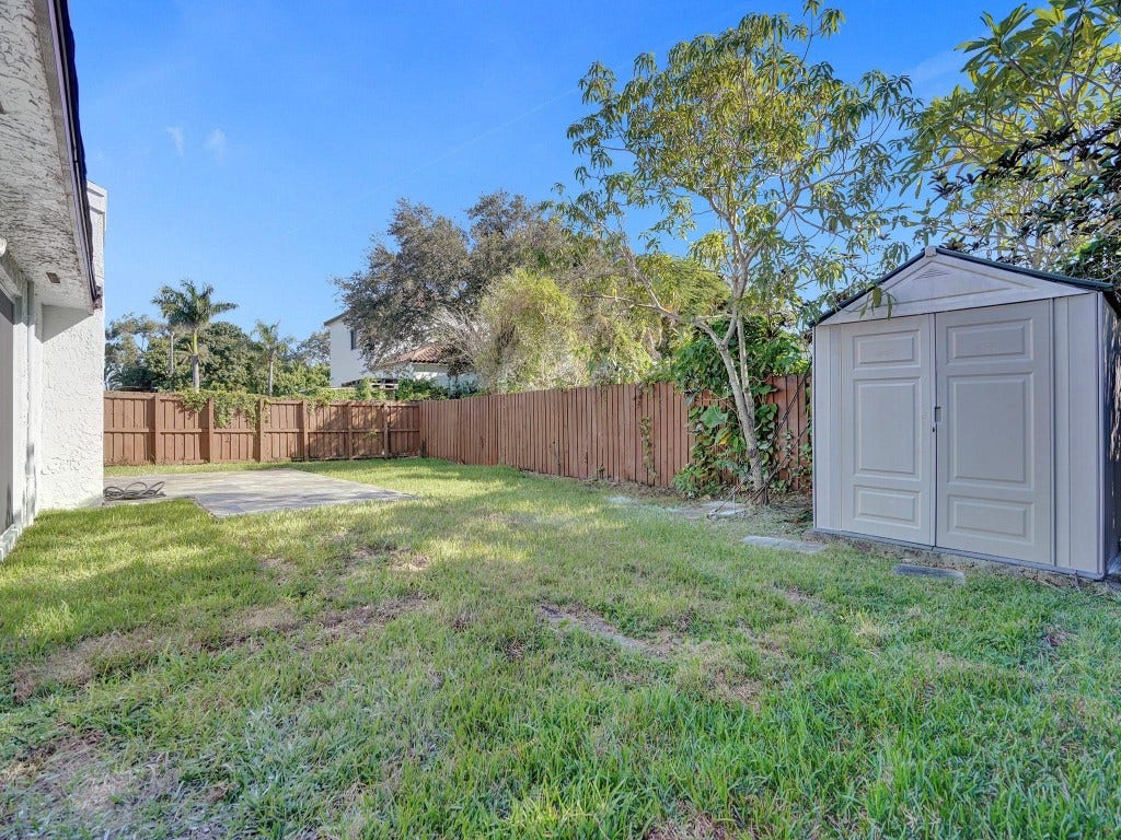 212 NE 2nd Court, Dania Beach, FL 33004 212 NE 2nd Court, Dania Beach, FL 33004