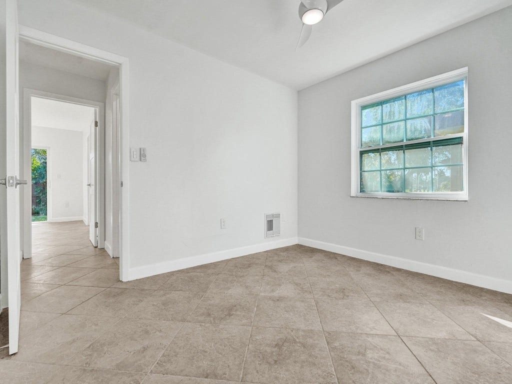 212 NE 2nd Court, Dania Beach, FL 33004 212 NE 2nd Court, Dania Beach, FL 33004